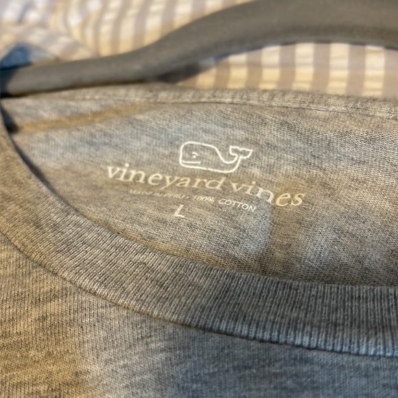 BRAND NEW Vineyard Vines grey long sleeve T-shirt - Picture 3 of 4